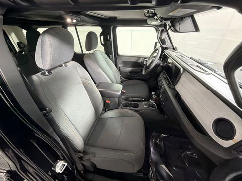 Used 2024 Jeep Wrangler Sport S image 25