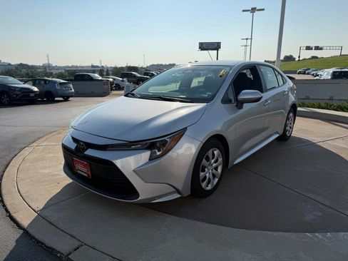 Certified 2024 Toyota Corolla LE FWD image 9