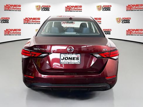 Certified 2021 Nissan Sentra SV FWD image 14
