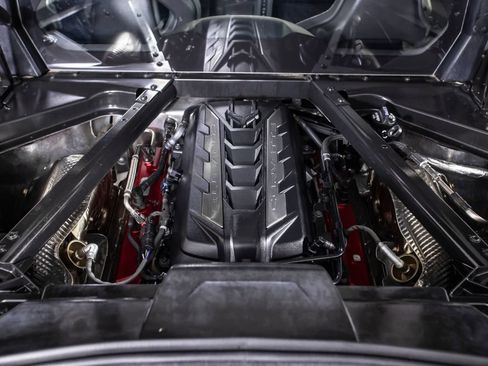 Used 2024 Chevrolet Corvette Stingray Preferred Cpe w/ Z51 Performance Package RWD image 9