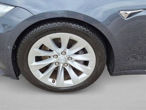 Used 2018 Tesla Model S 100D AWD/4WD image 27