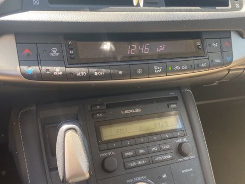 Used 2016 Lexus CT 200h image 6