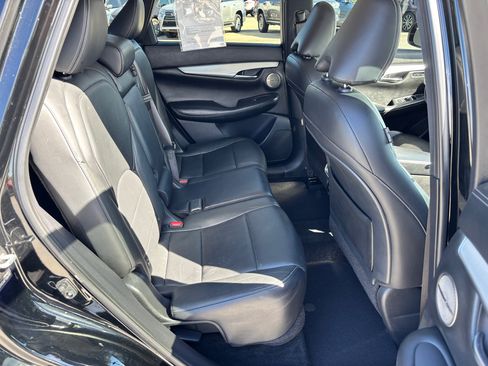 Used 2019 INFINITI QX50 Essential w/ Proactive Package image 25