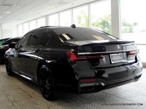 Used 2022 BMW 740i w/ M Sport Package image 61