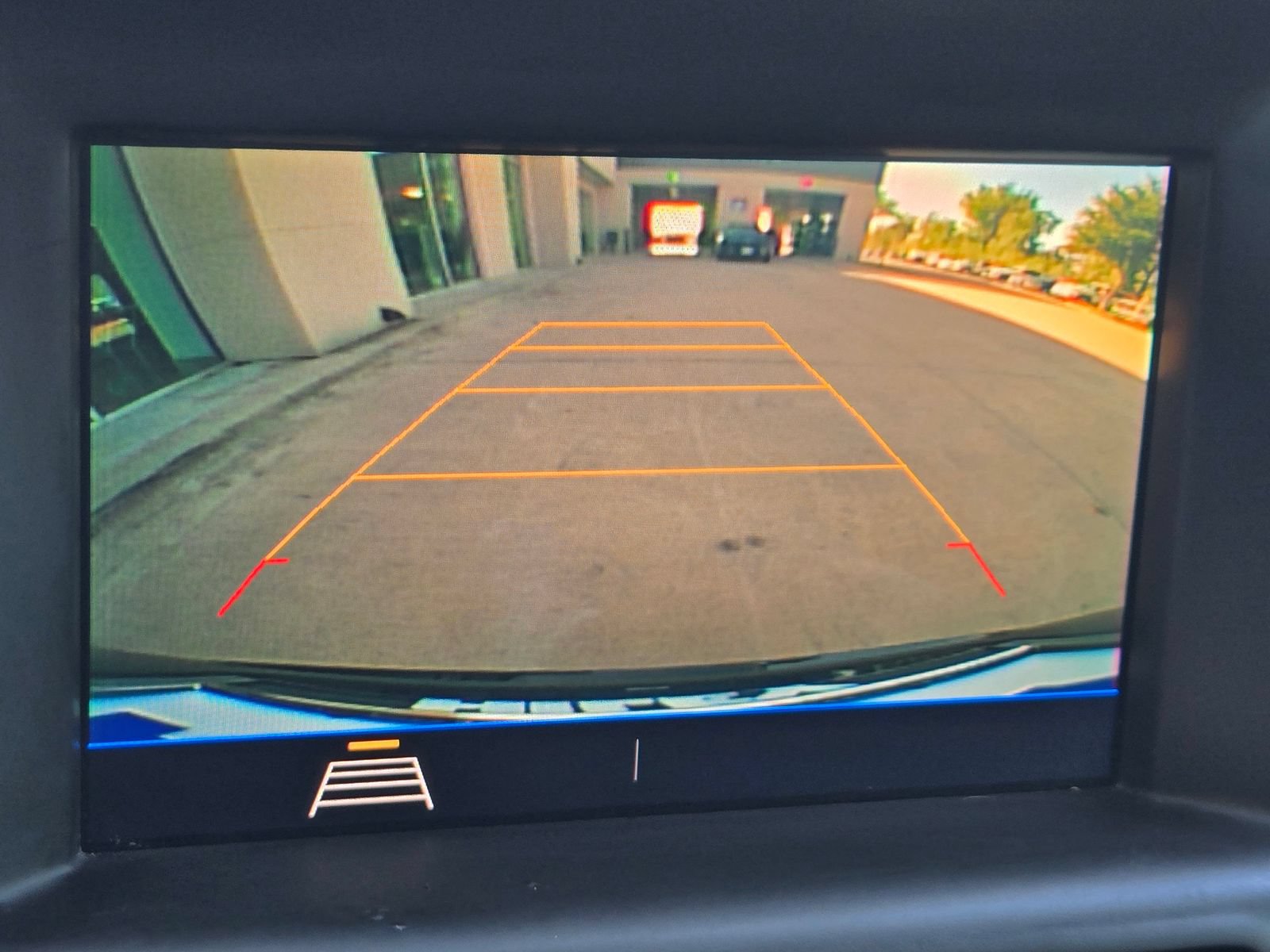 Used 2021 GMC Terrain SLE FWD image 16