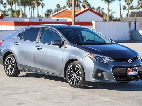 Used 2015 Toyota Corolla L image 4