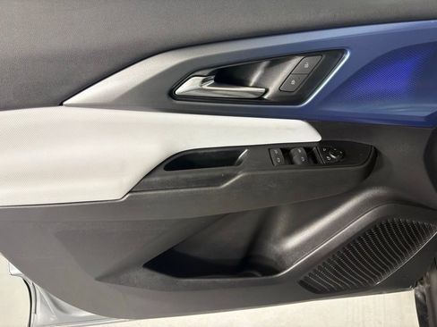 Used 2025 Chevrolet Equinox EV LT w/ Convenience Package image 22