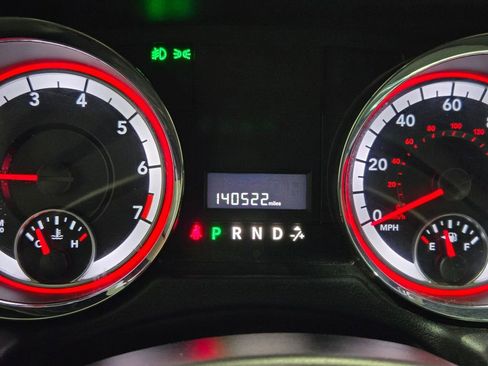 Used 2020 Dodge Grand Caravan SE image 22