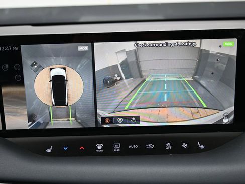 Used 2026 Nissan Leaf SV+ w/ Floor Mat Package (SV+) FWD image 25