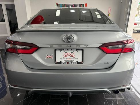 Used 2023 Toyota Camry SE FWD image 5