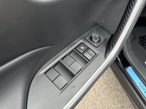 Used 2025 Toyota RAV4 LE image 18