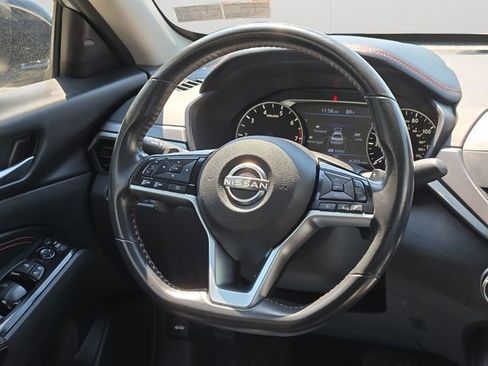 Used 2023 Nissan Altima 2.5 SR FWD image 18