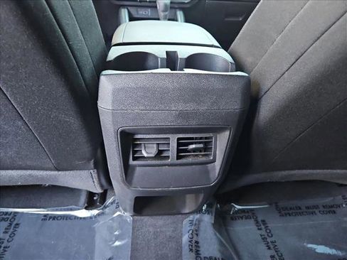 Used 2025 Chevrolet Colorado Trail Boss AWD/4WD image 23