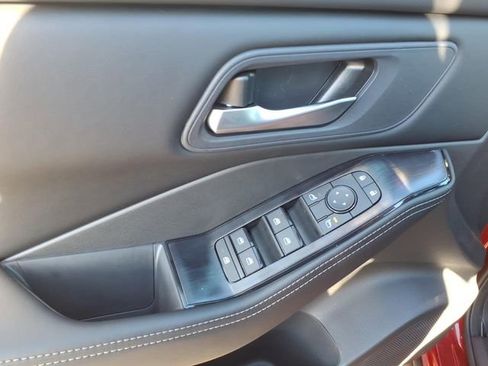 New 2026 Nissan Rogue SV FWD image 5