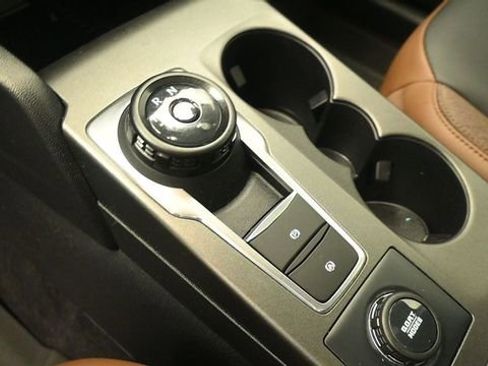 Used 2025 Ford Bronco Sport Outer Banks AWD/4WD image 19