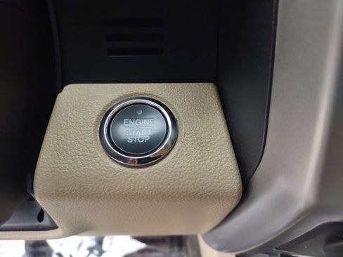 Used 2018 Ford F150 Lariat AWD/4WD image 17
