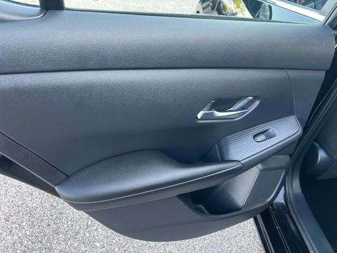 Used 2022 Nissan Sentra SV FWD image 10
