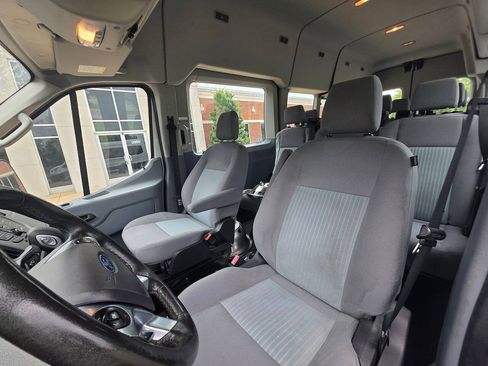 Used 2018 Ford Transit 350 XL RWD image 11