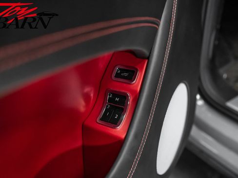 Used 2022 Bentley Bentayga image 22