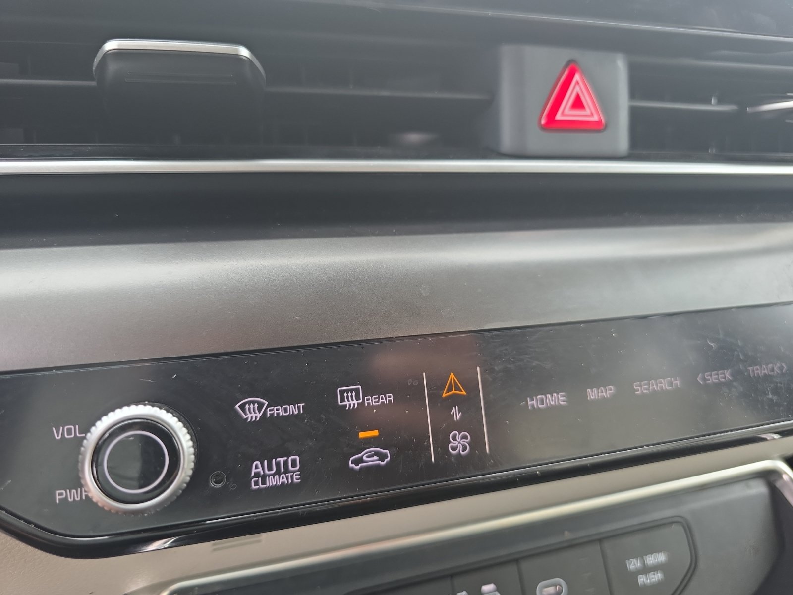 Certified 2025 Kia Carnival SX Prestige FWD image 14