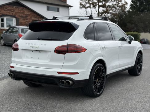 Used 2018 Porsche Cayenne S Platinum image 3