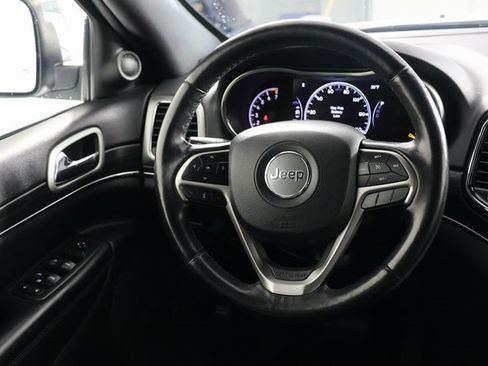 Used 2021 Jeep Grand Cherokee Limited image 10