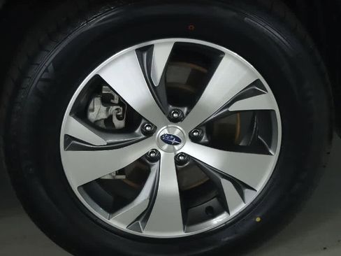 Used 2023 Subaru Ascent Premium w/ Convenience Package image 10