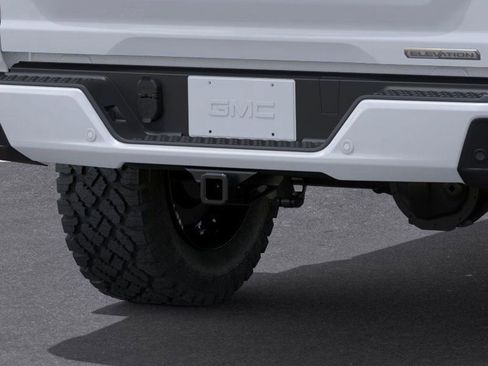 New 2026 GMC Canyon Elevation w/ Convenience Package image 14