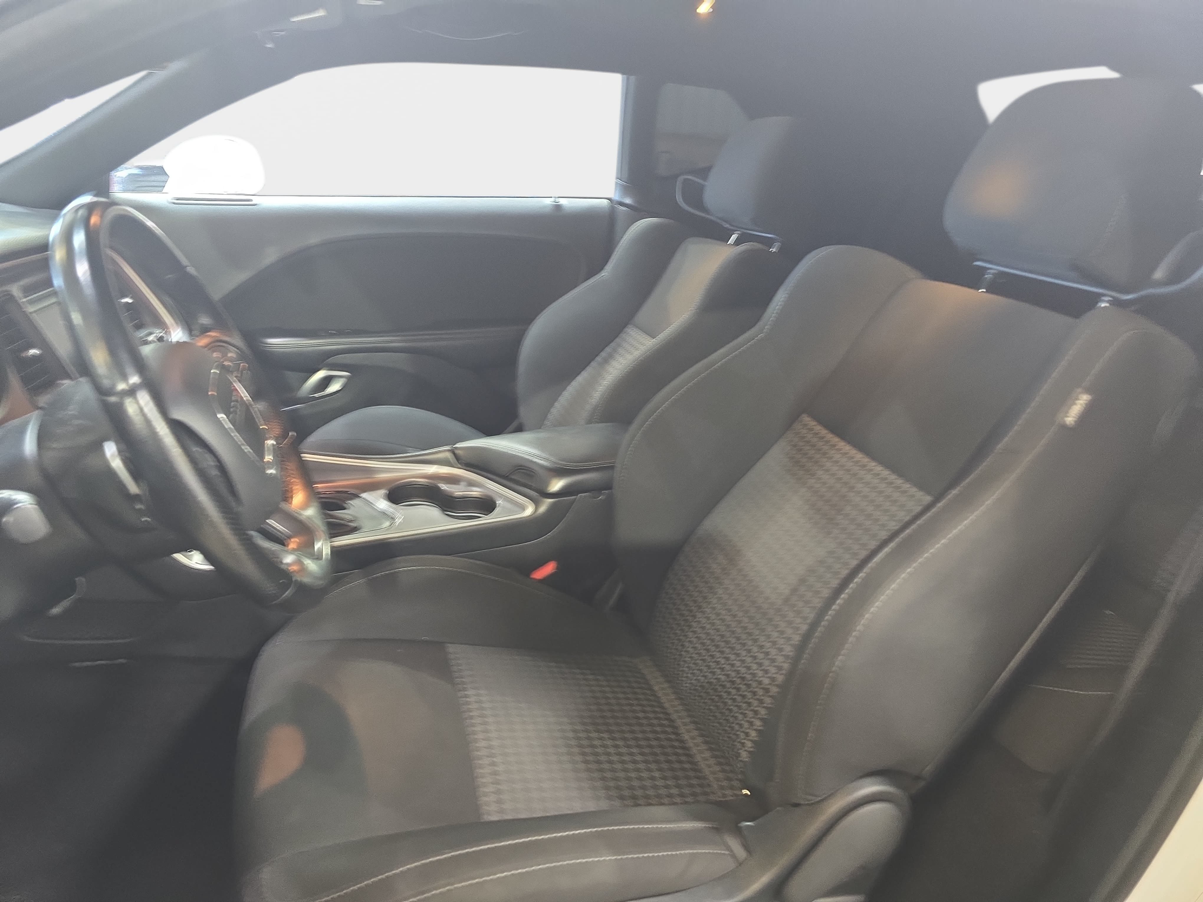 Used 2022 Dodge Challenger GT AWD/4WD image 12