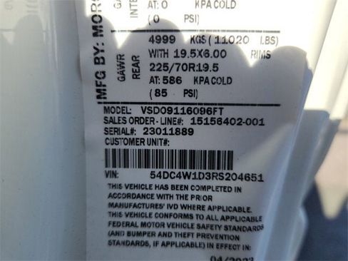 Used 2024 Isuzu NPR image 17