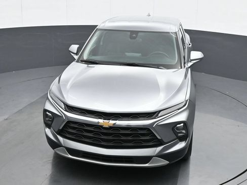 Used 2025 Chevrolet Blazer LT FWD image 17