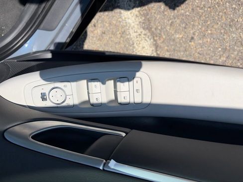 Used 2025 Hyundai Sonata SEL FWD image 10