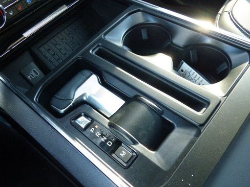 New 2025 Ford F150 Platinum w/ FX4 Off-Road Package image 32