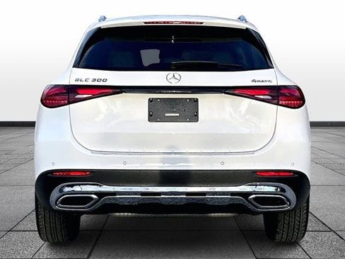 Used 2025 Mercedes-Benz GLC 300 300 image 8
