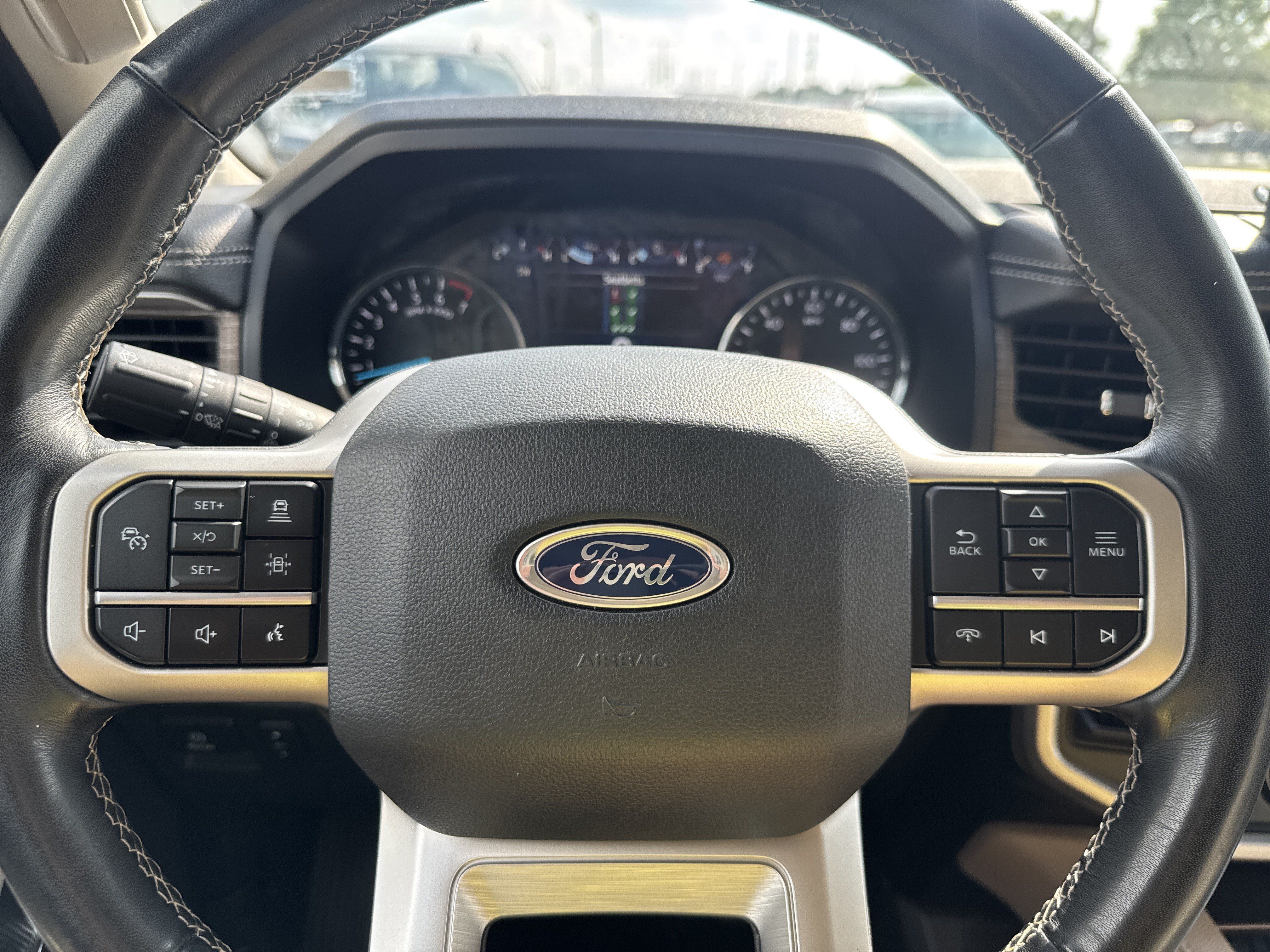 Used 2024 Ford Expedition Limited RWD image 16