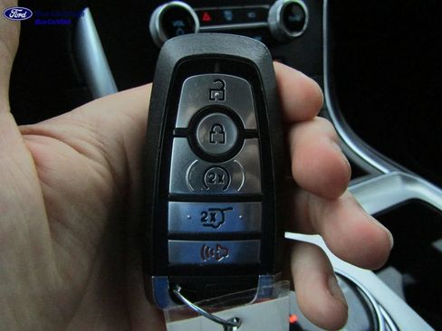 Certified 2024 Ford Edge Titanium AWD/4WD image 45