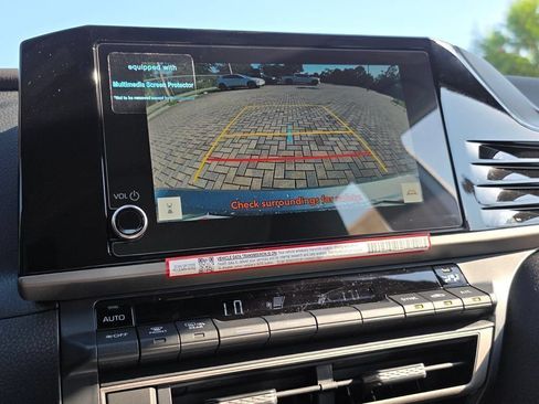 Used 2026 Toyota Camry LE FWD image 32
