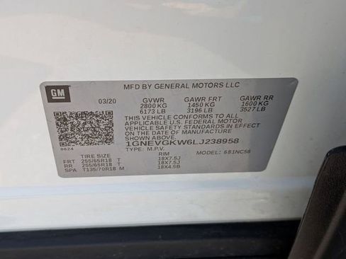 Used 2020 Chevrolet Traverse LT AWD/4WD image 35