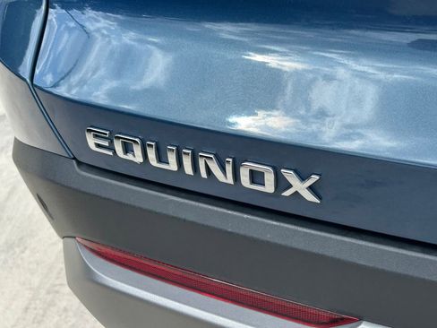 Used 2025 Chevrolet Equinox LT FWD image 12