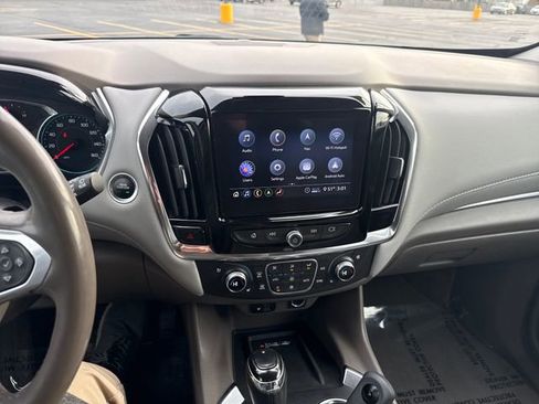 Used 2020 Chevrolet Traverse Premier image 12