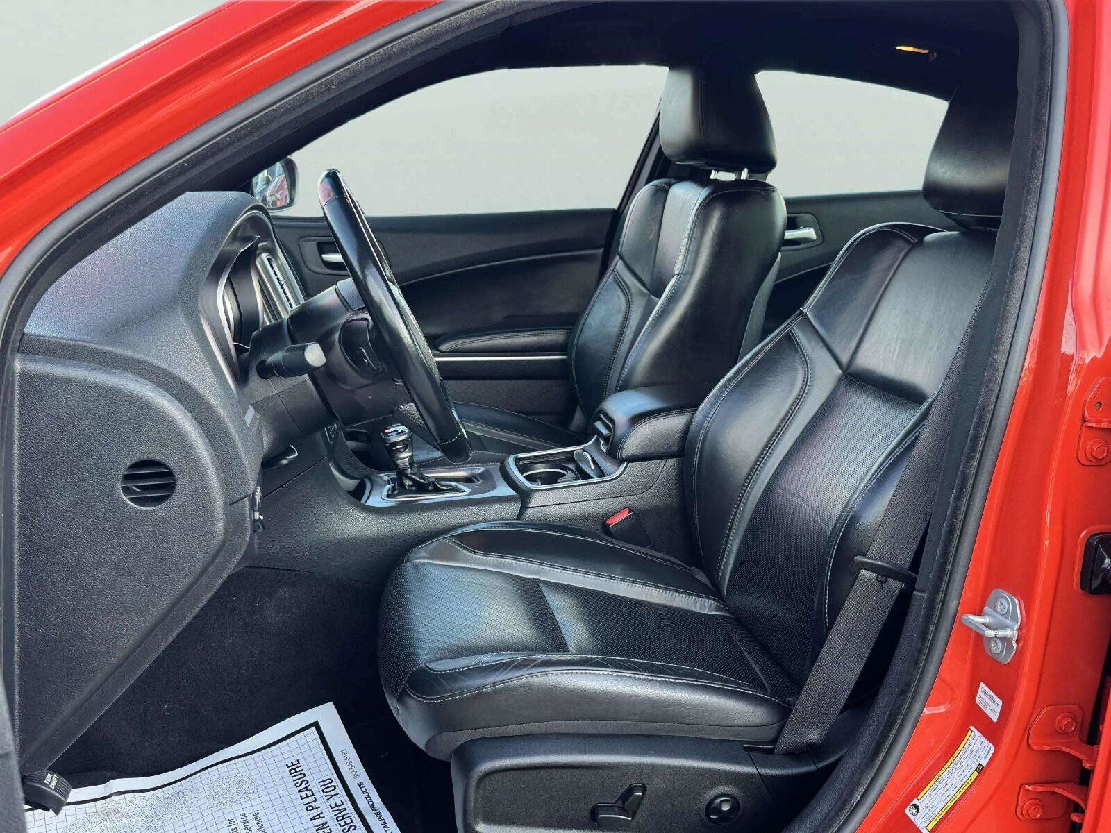 Used 2021 Dodge Charger SXT w/ Leather Interior Group RWD image 16