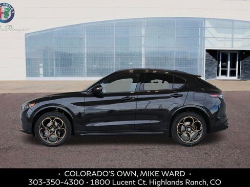 New 2025 Alfa Romeo Stelvio Sprint image 2