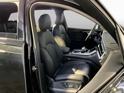 Used 2025 Audi Q7 3.0T Prestige AWD/4WD image 8