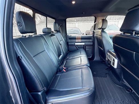 Used 2019 Ford F150 Lariat w/ Trailer Tow Package image 31