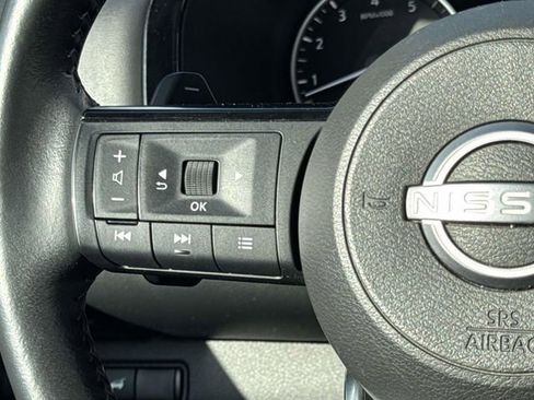 Certified 2024 Nissan Pathfinder SL image 11