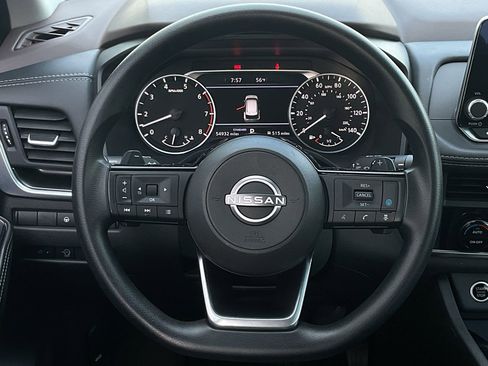 Used 2023 Nissan Rogue SV image 21