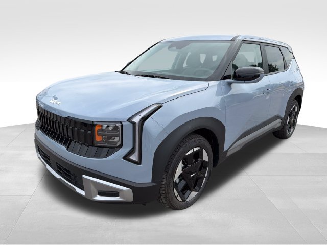 New 2027 Kia Seltos S FWD image 3