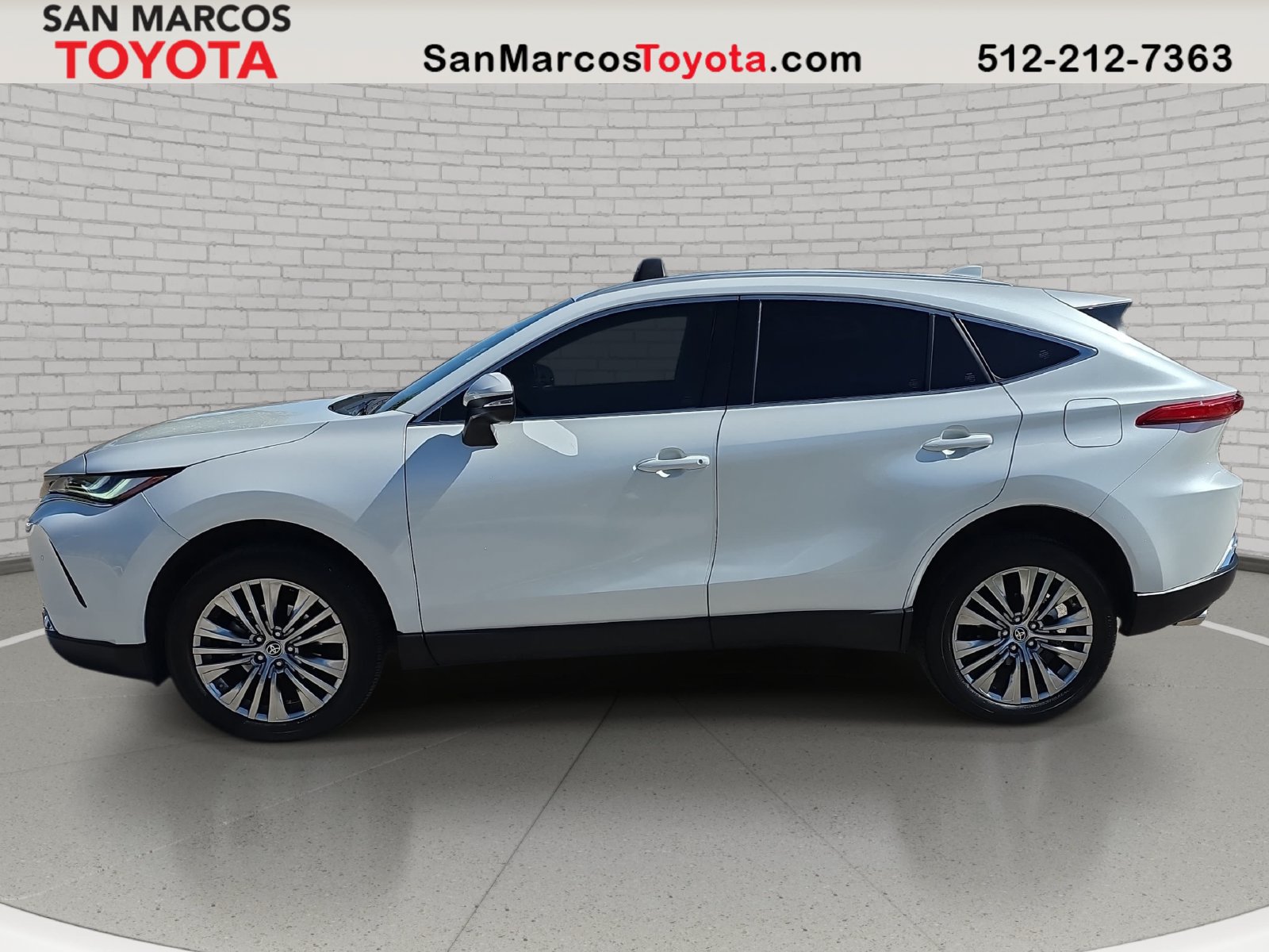 Used 2023 Toyota Venza XLE AWD/4WD image 9