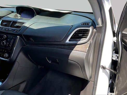 Used 2016 Buick Encore FWD image 15
