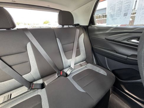 Used 2025 Chevrolet TrailBlazer LT FWD image 31